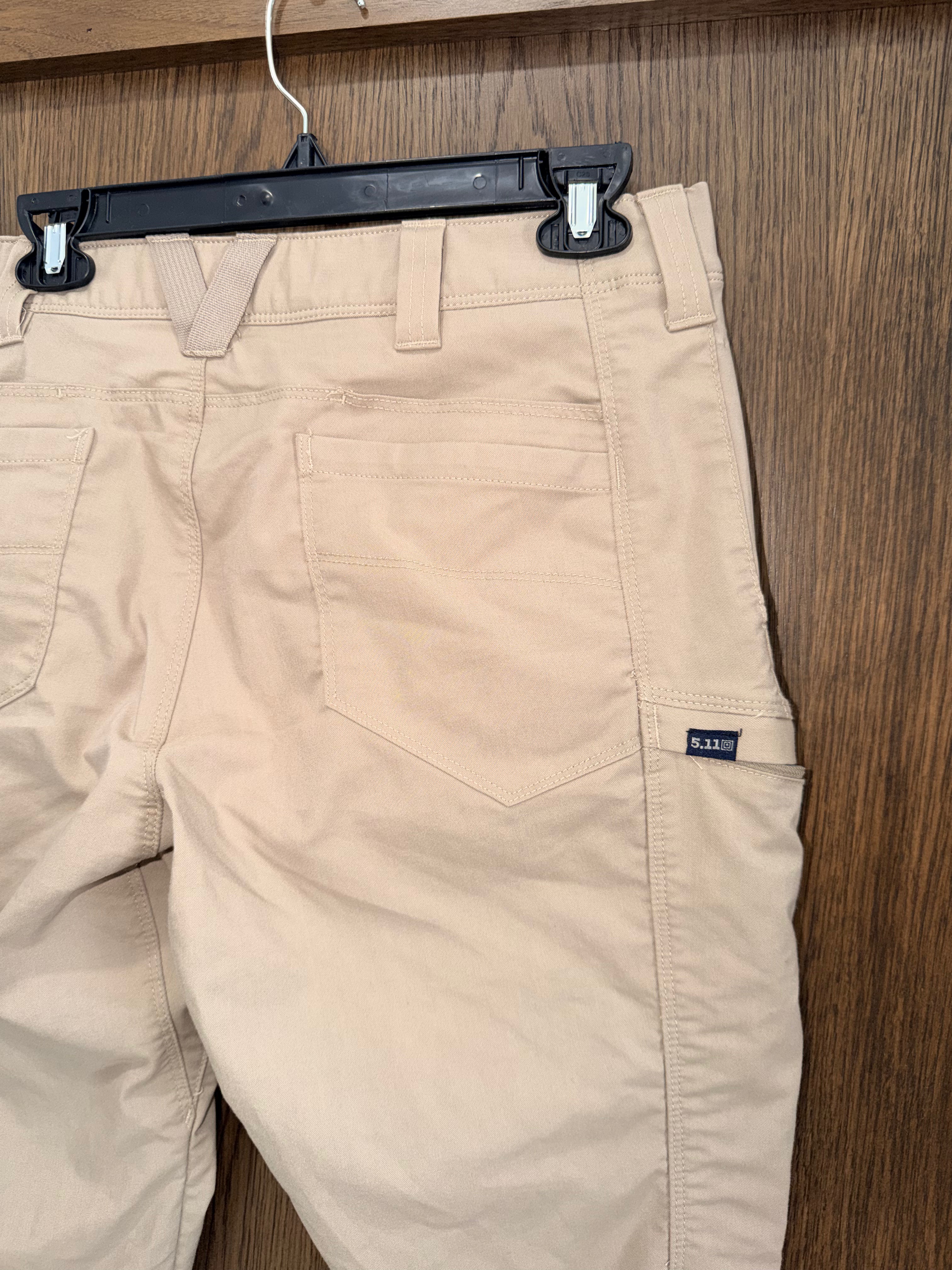 5.11 Men’s Regular Fit Stretch APEX Cargo Pant 32x34