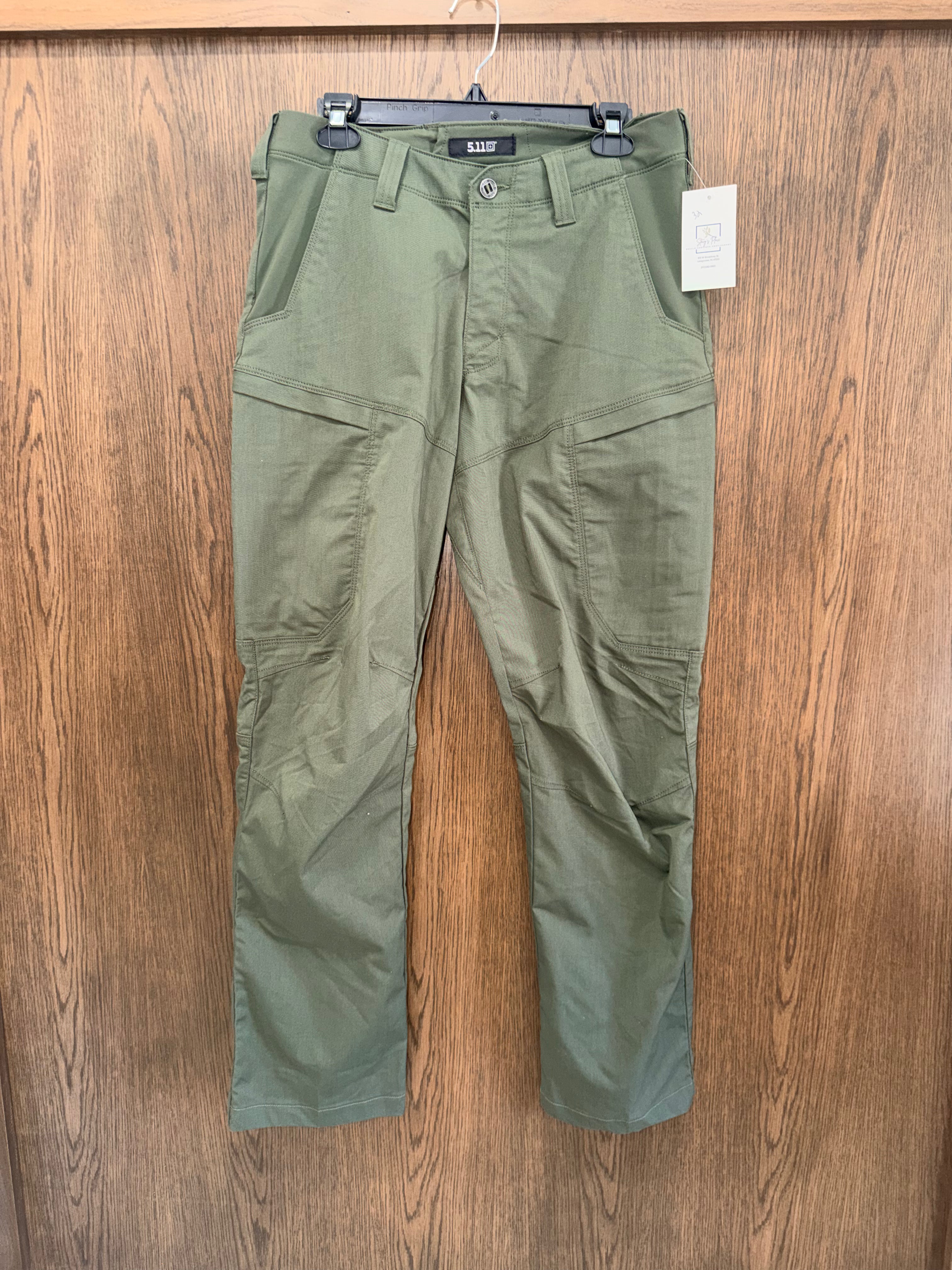 5.11 Men’s Regular Fit Stretch APEX Cargo Pant 32x34