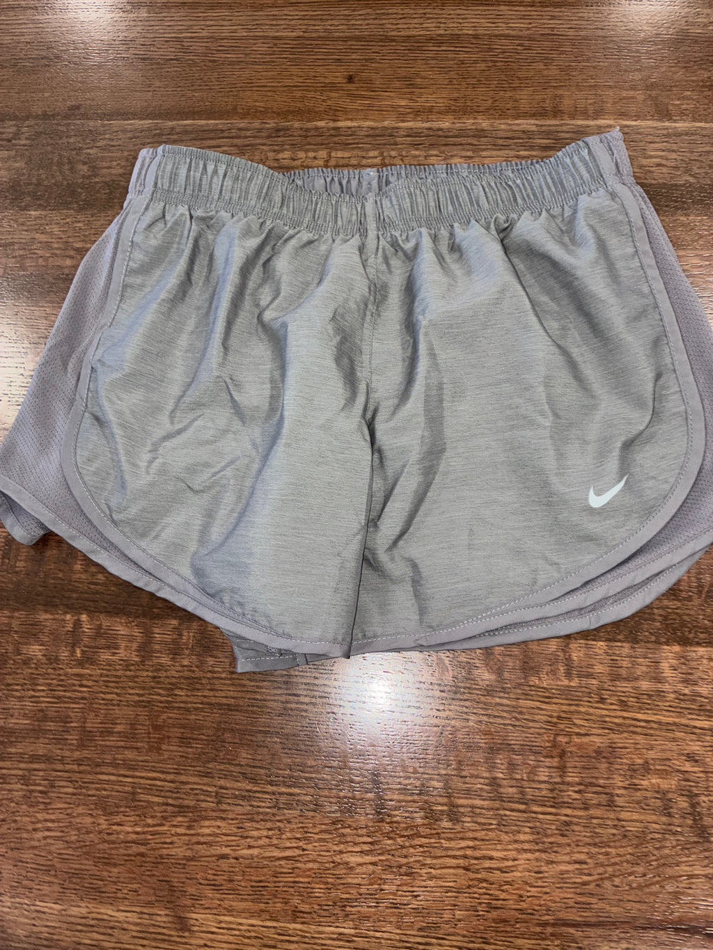 Nike Women’s Tempo Lined Shorts Size Medium