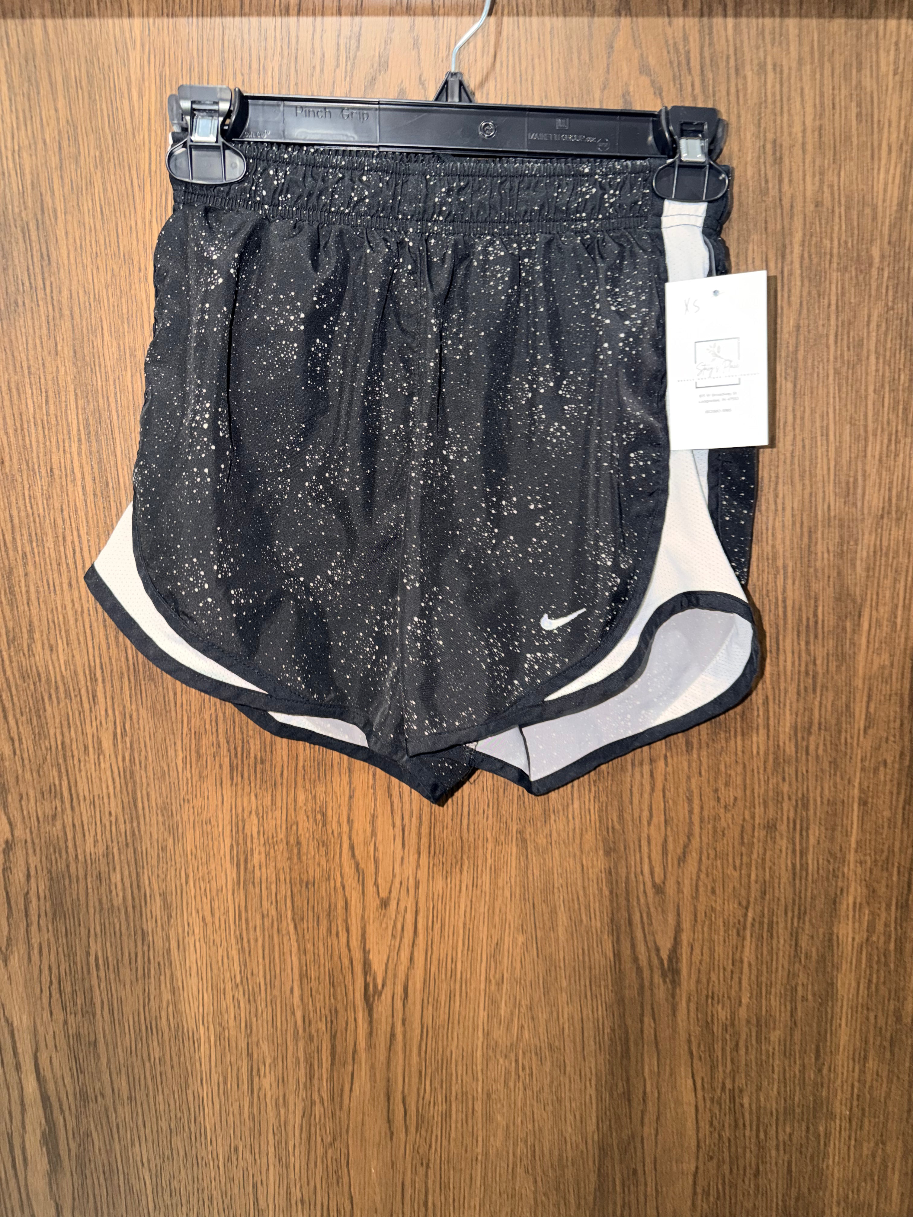 Nike Women’s Shorts Lined XS