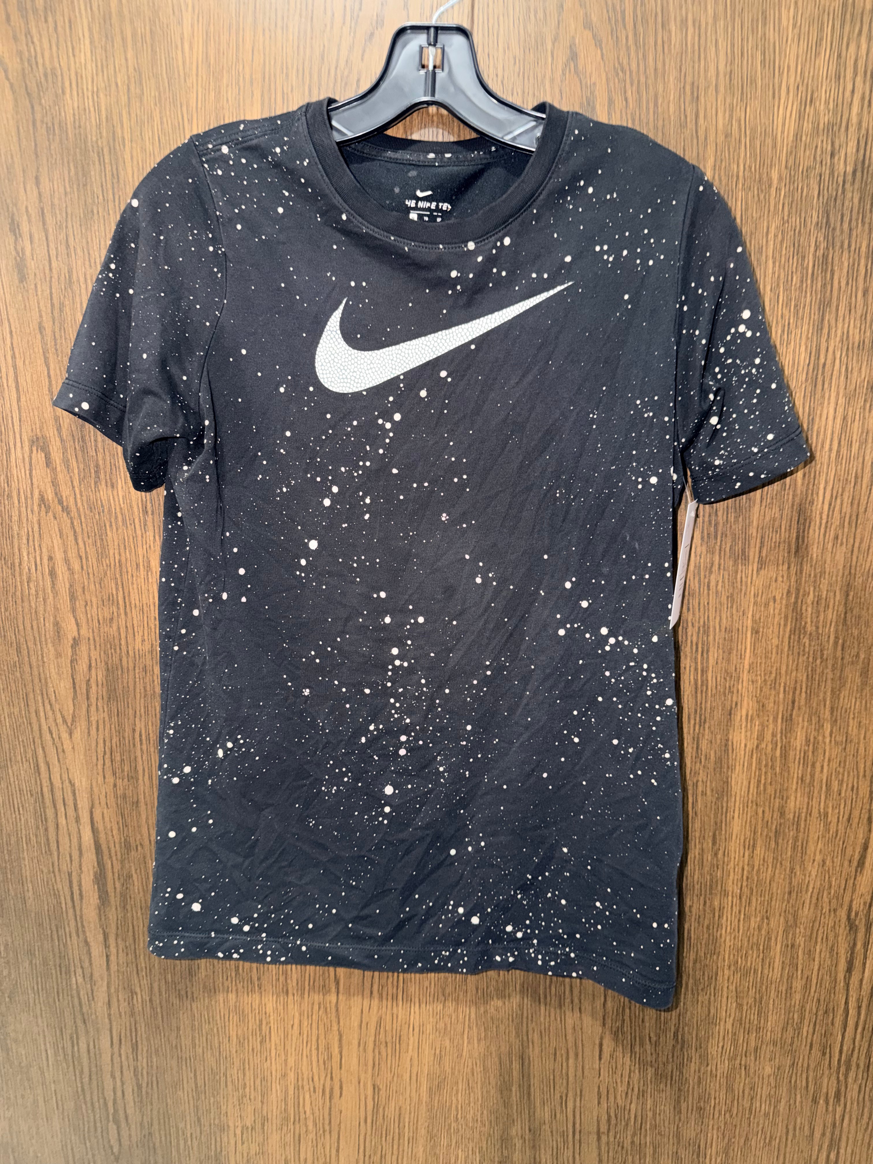 Nike Boys T- Shirt YXL