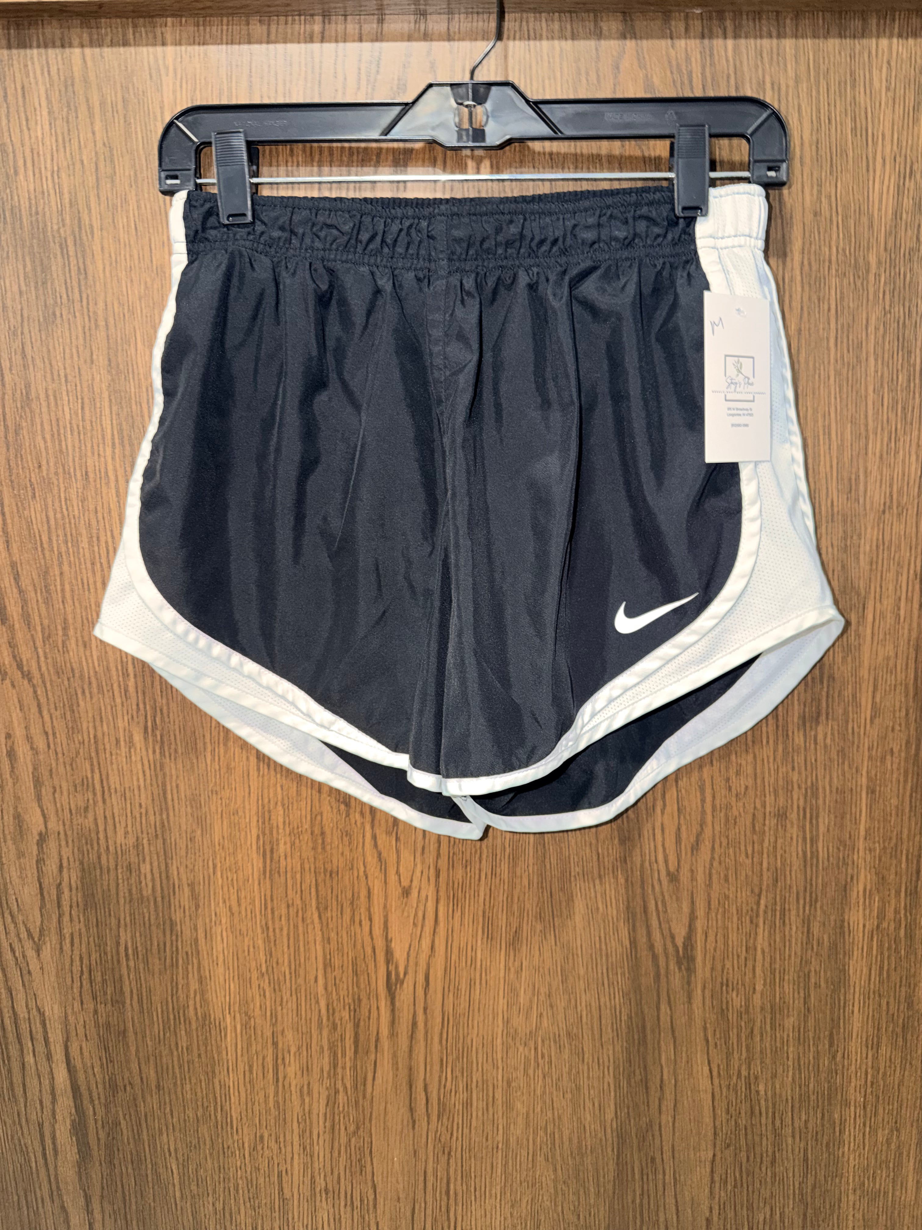 Nike Womens Shorts Lined Medium Black & White