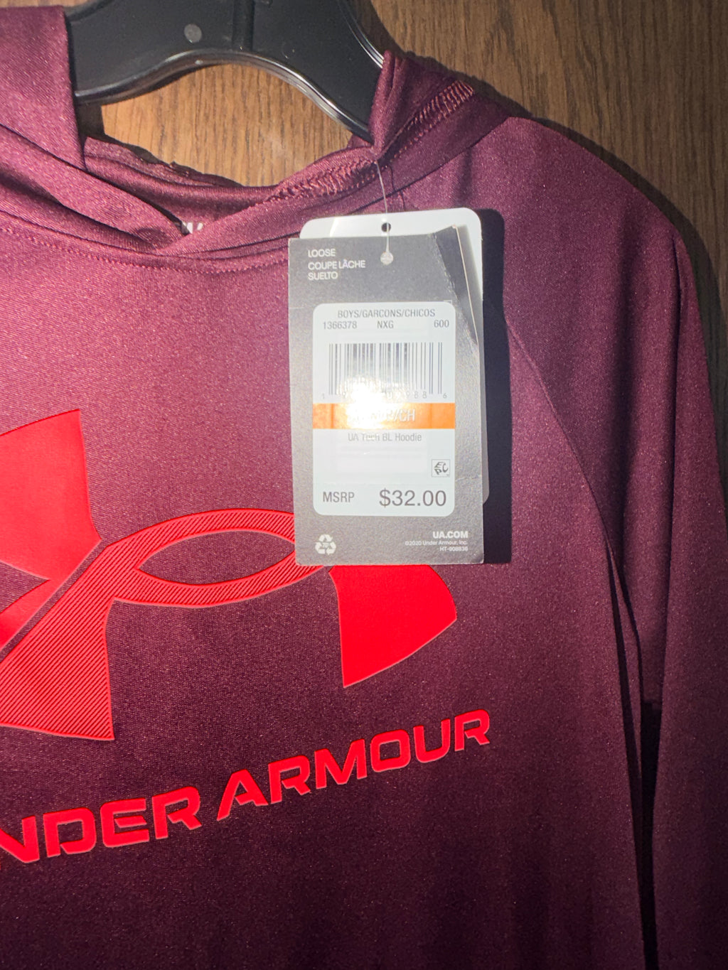 Under Armour Boys NWT Hoodie Pullover Size YSM 7/8