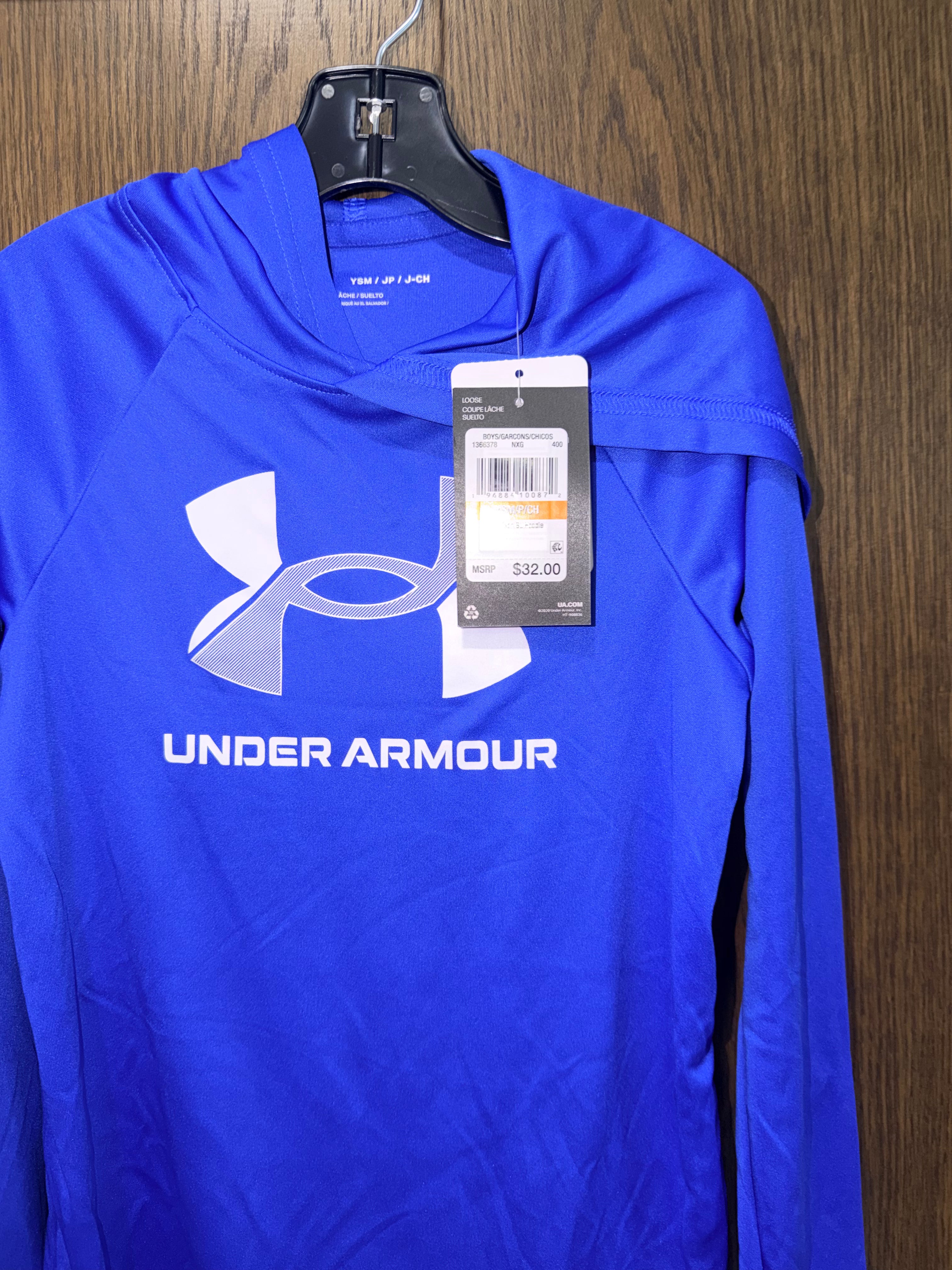 Under Armour Boys NWT Hoodie Pullover Size YSM 7/8