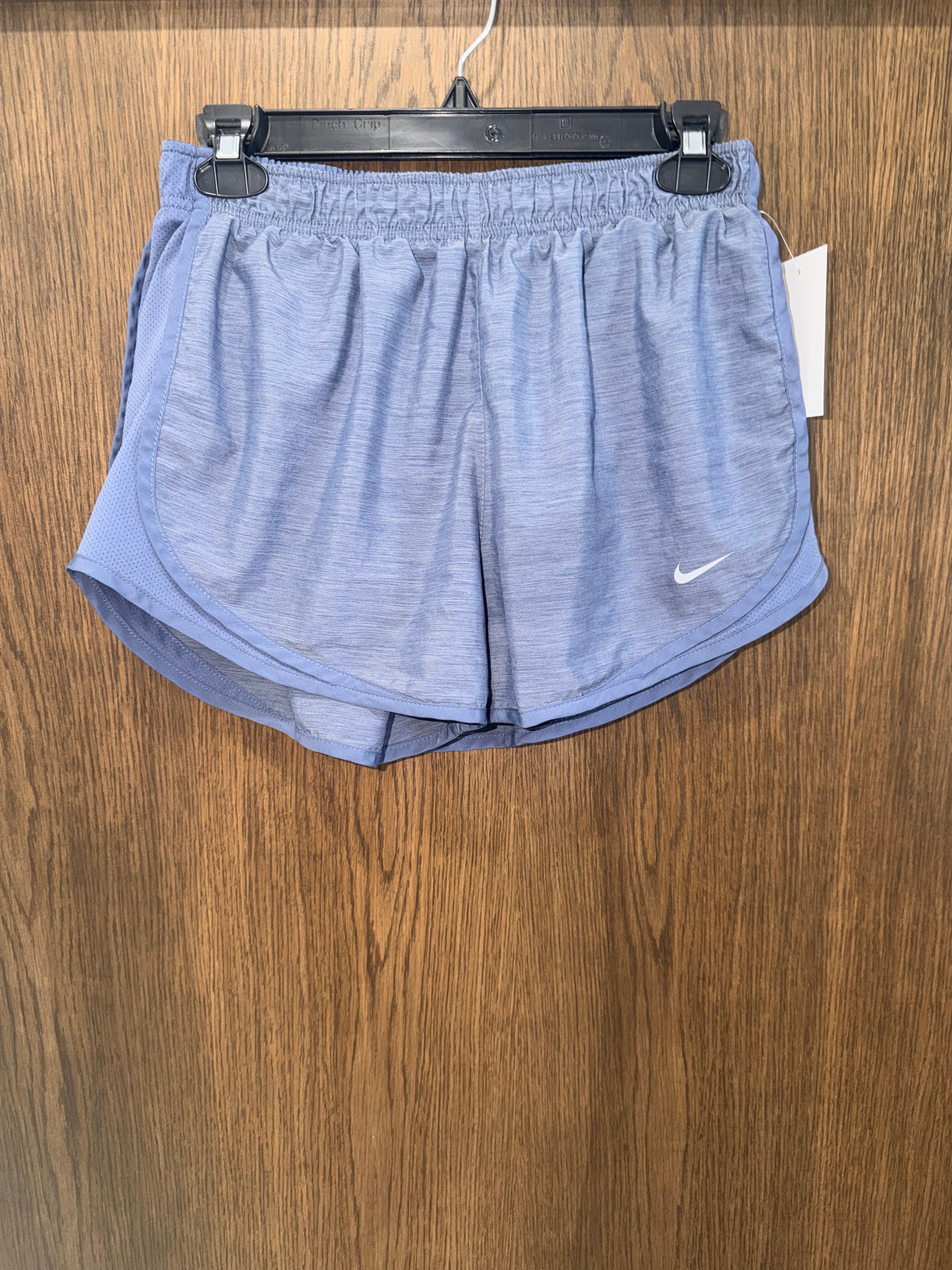 Nike Women’s Shorts Lined Size Medium