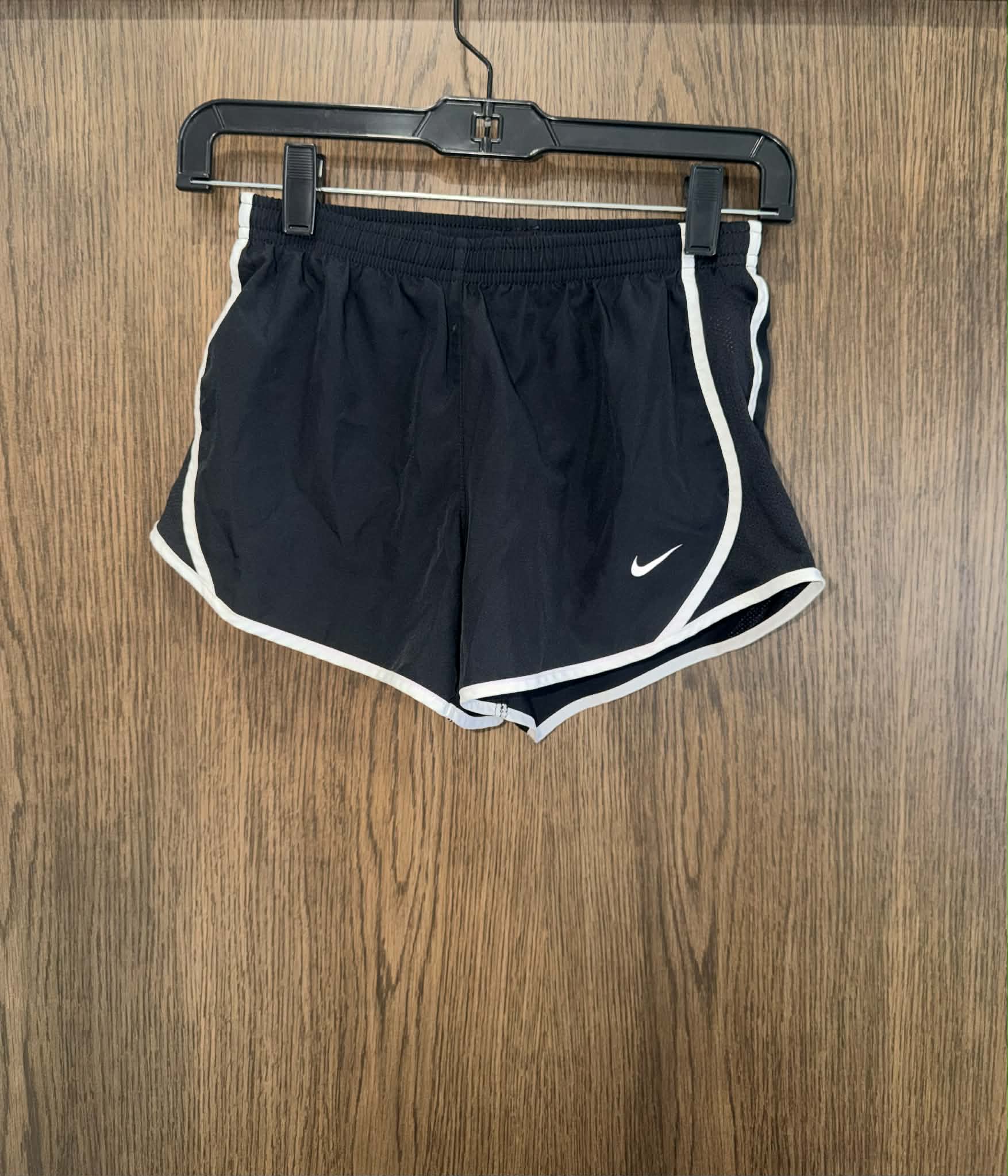 Girls Nike Tempo Shorts Lined ~ Size Youth Medium