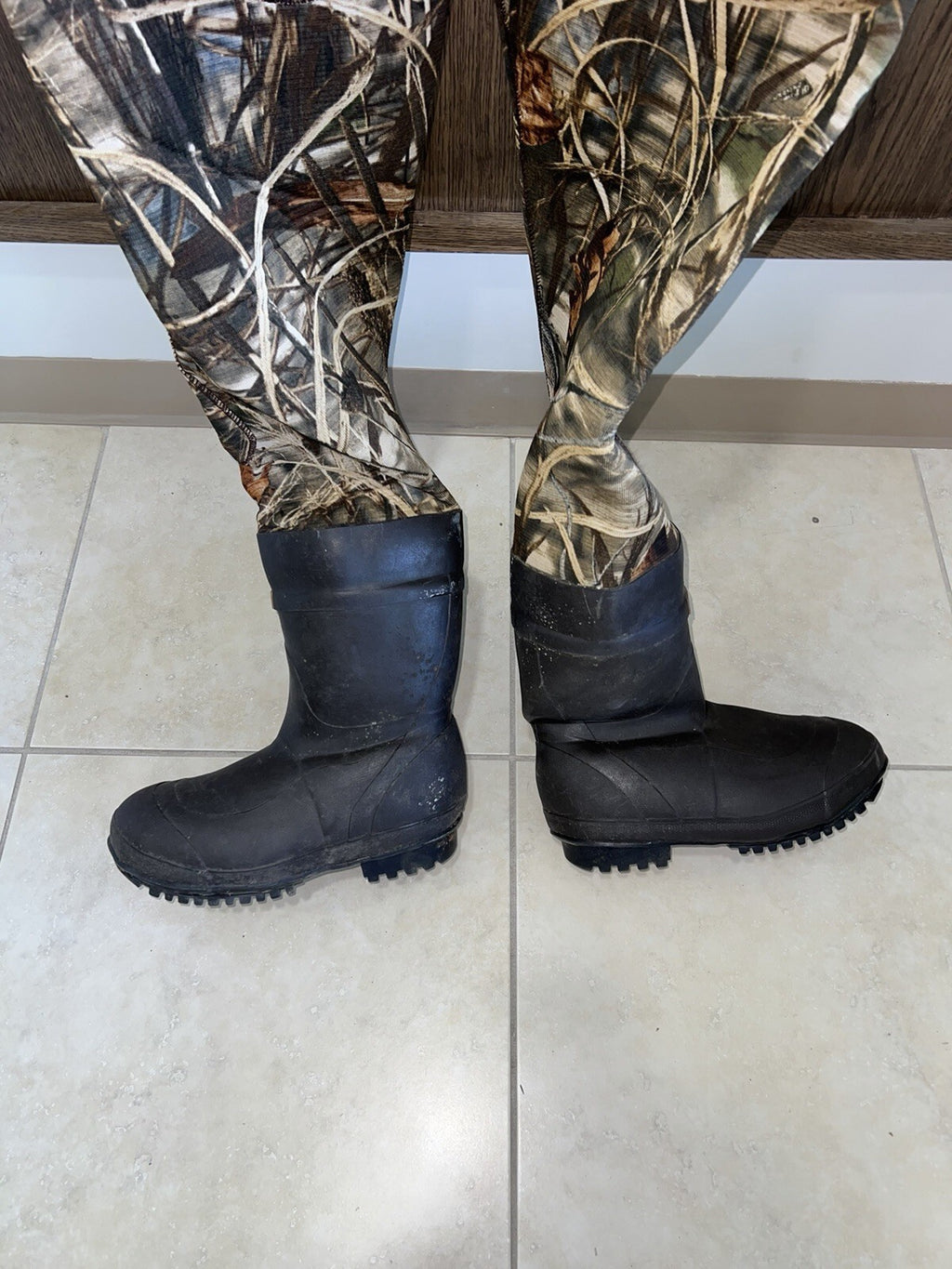 Cabela's SuperMag Chest Wader Truetimber 1600 Gram  Insulation Size 11R XL