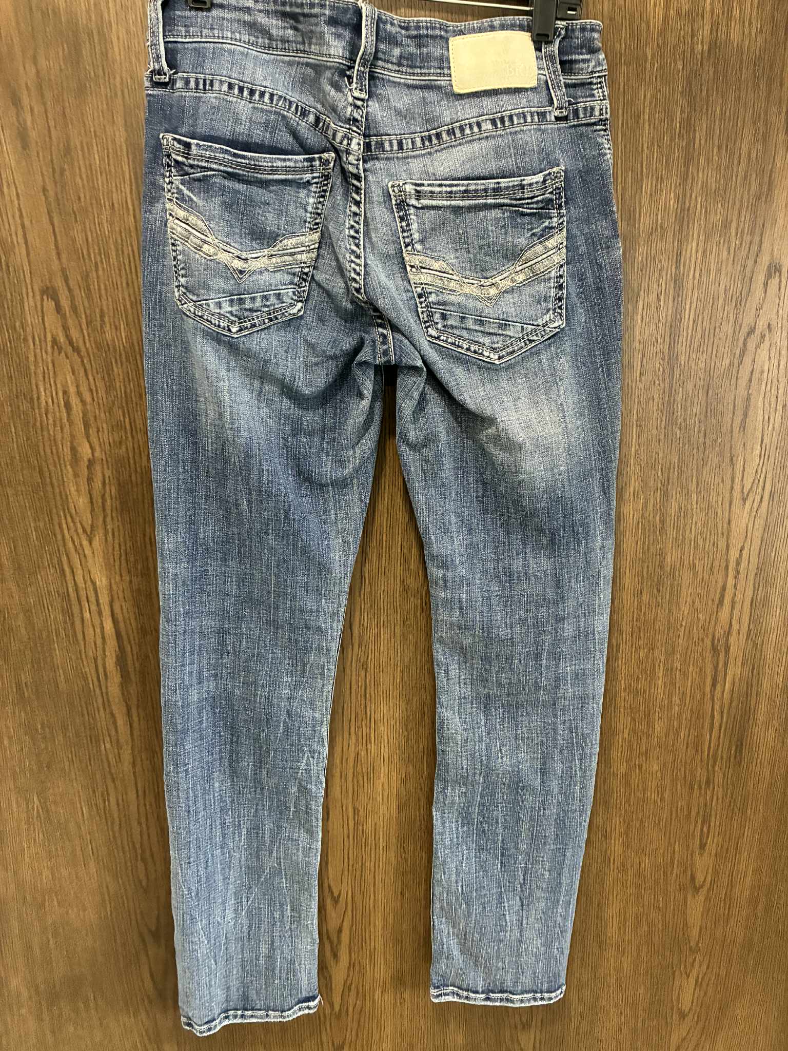Men's Buckle Mason Jeans Size 31x32 EUC