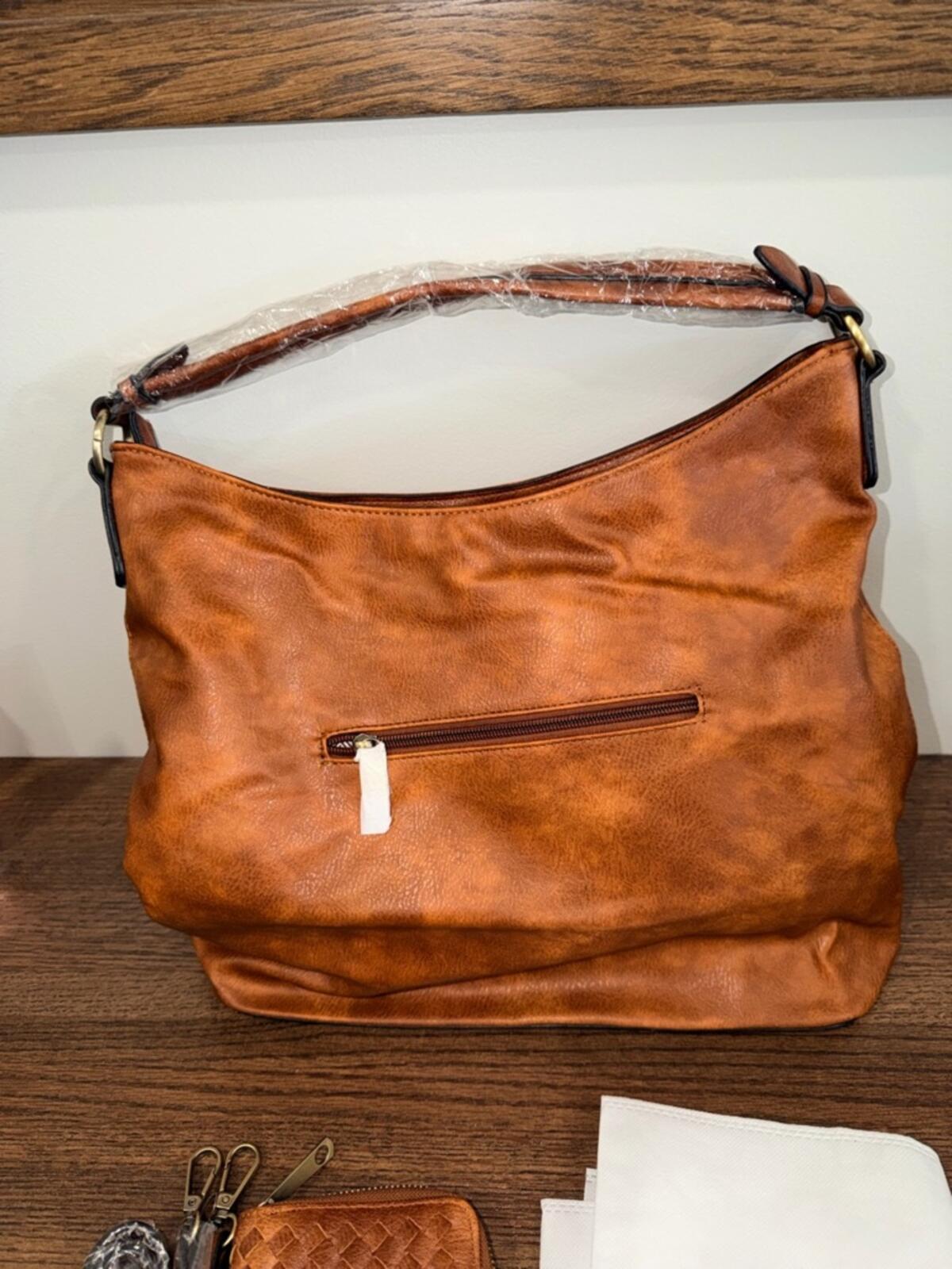 Chilly by Le Miel Megan 2in1 Faux Leather Hobo Shoulder Handbag NWT